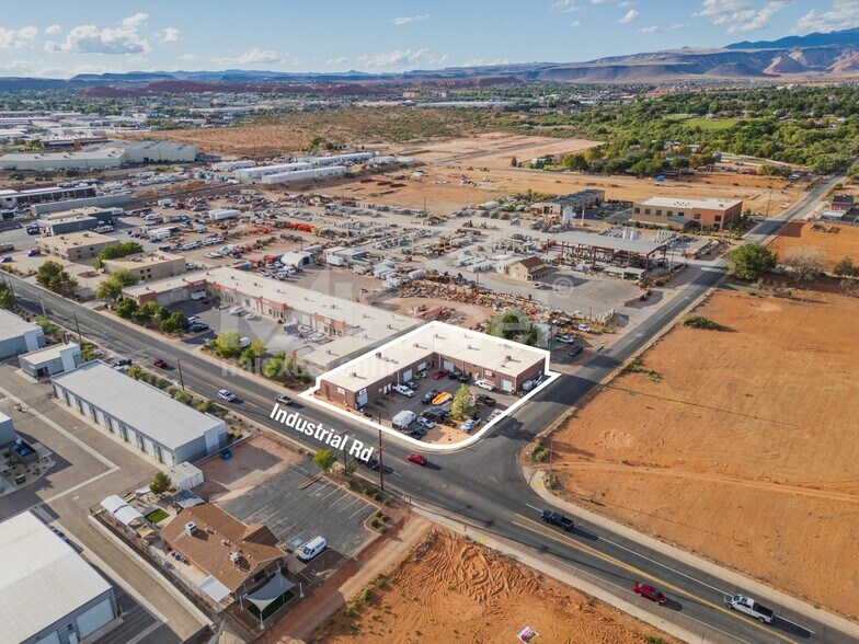 More Photos Of 83 E Industrial Dr, Washington General Retail For Sale