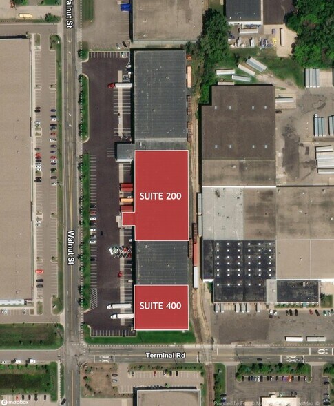 More Photos Of 2500 Walnut St, Roseville Warehouse For Lease