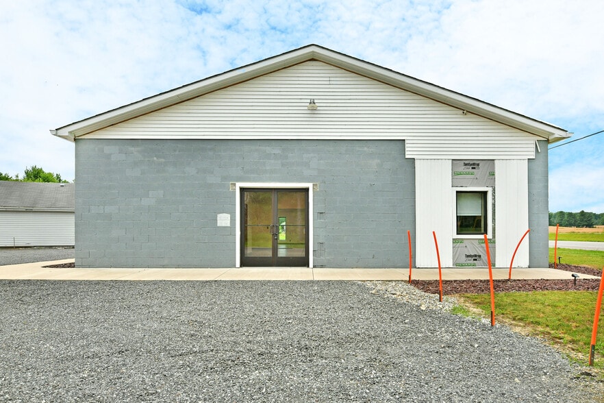 More Photos Of 3019 Parkman Rd NW, Warren Flex For Sale