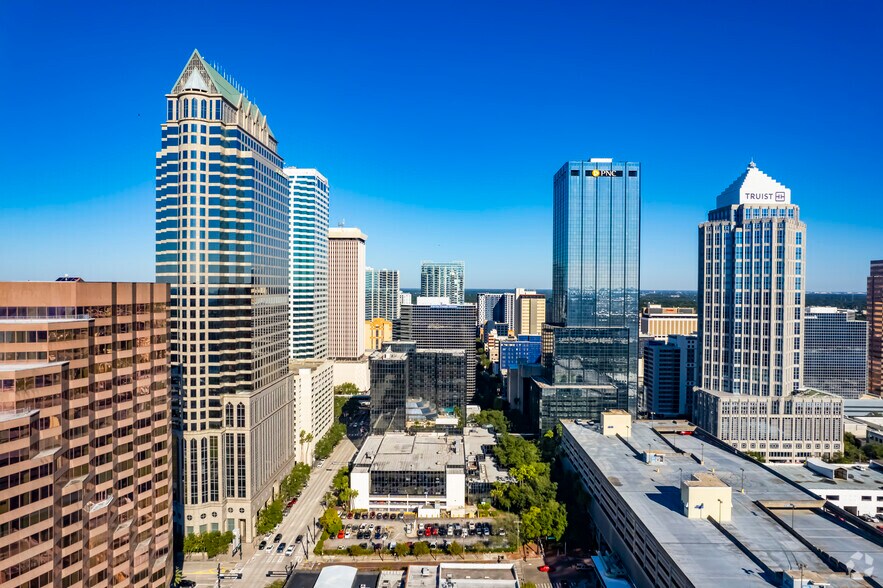 More Photos Of 201 E Kennedy Blvd, Tampa Office For Lease