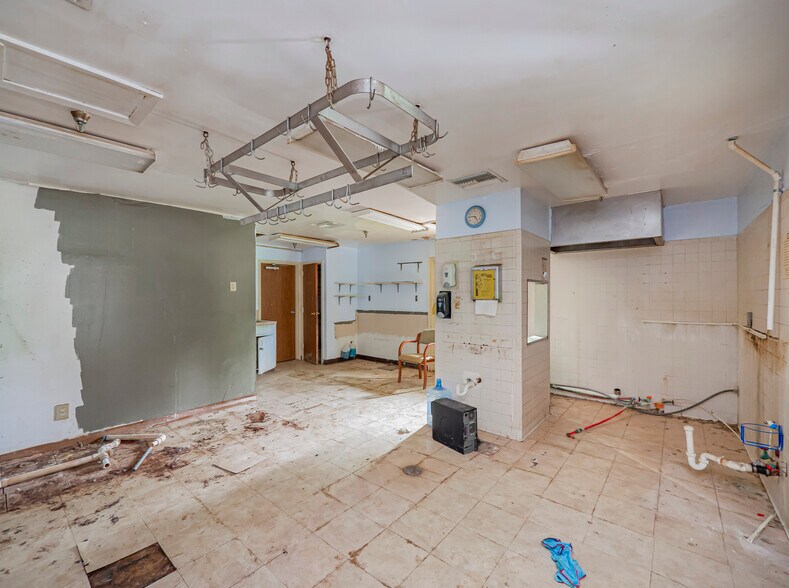 More Photos Of 700 Dyer St, Rockdale Healthcare For Sale