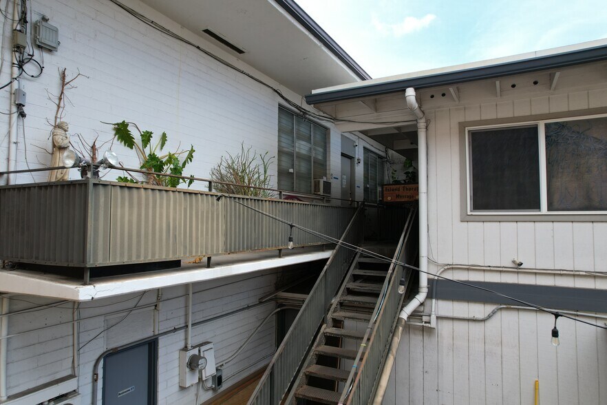 More Photos Of 845 Queen St, Honolulu Office For Lease