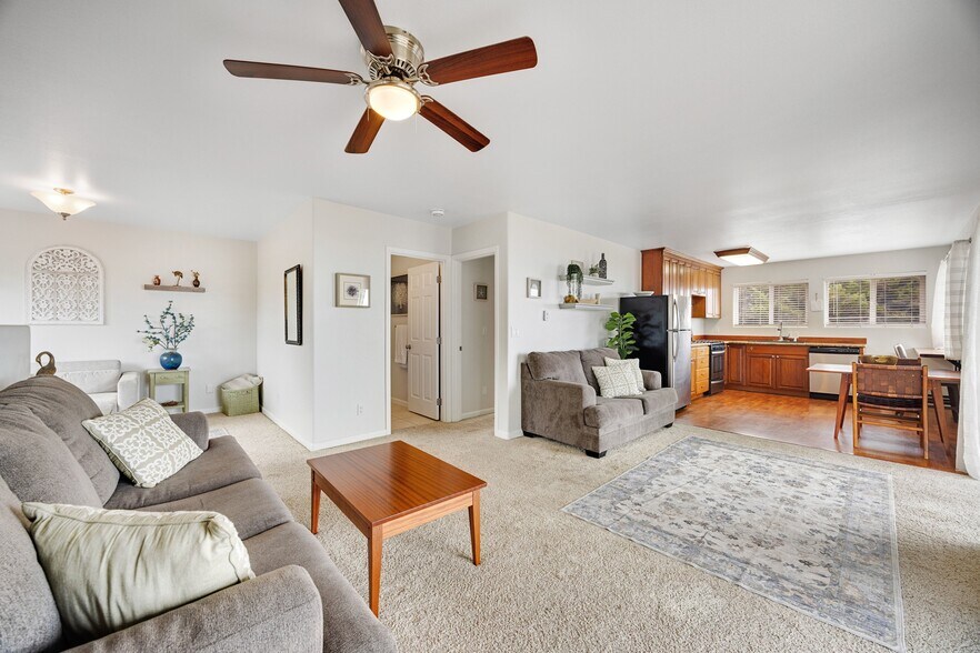 More Photos Of 129 Lower Pacific Dr, Whitethorn General Retail For Sale