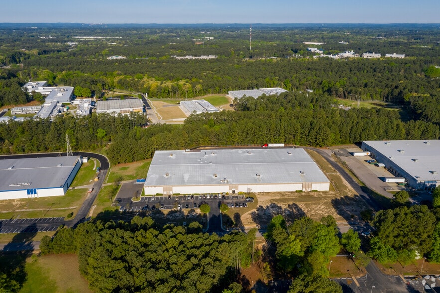 More Photos Of 2710 Weck Dr, Durham Warehouse For Lease