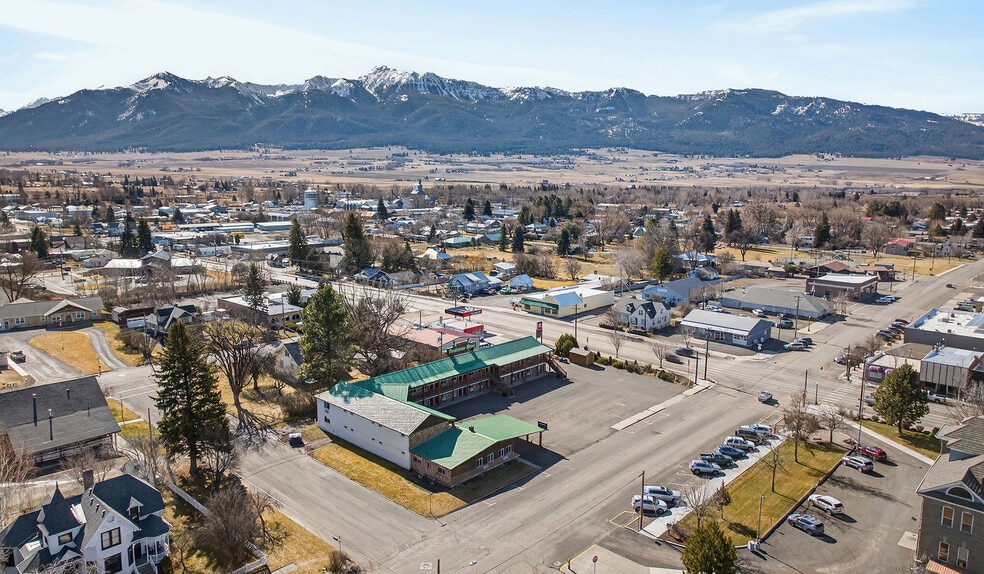 More Photos Of 102 E Greenwood St, Enterprise Hotel For Sale