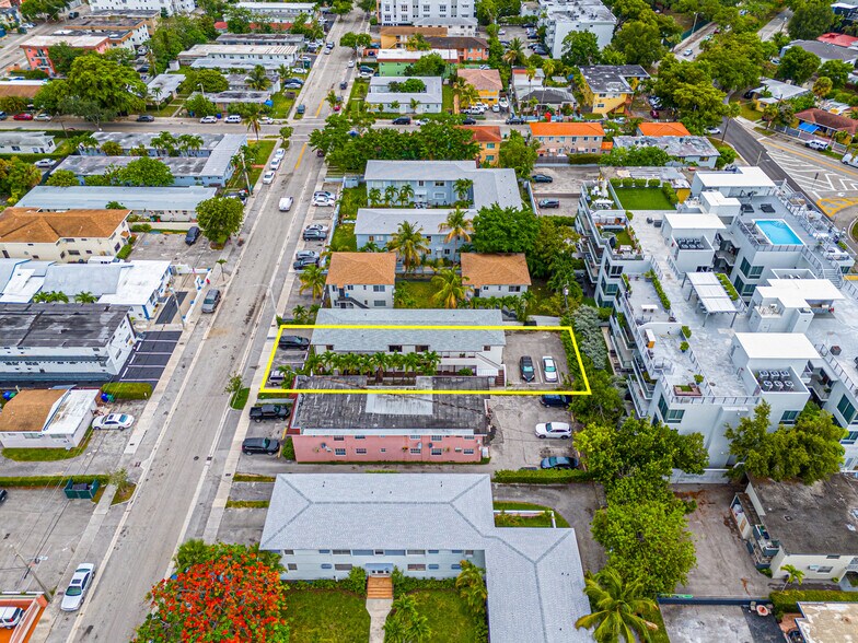 More Photos Of 550 SW 10th St, Miami Apartments For Sale