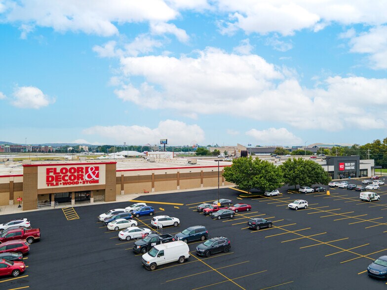 More Photos Of 3420-3430 Preston Hwy, Louisville General Retail For Lease