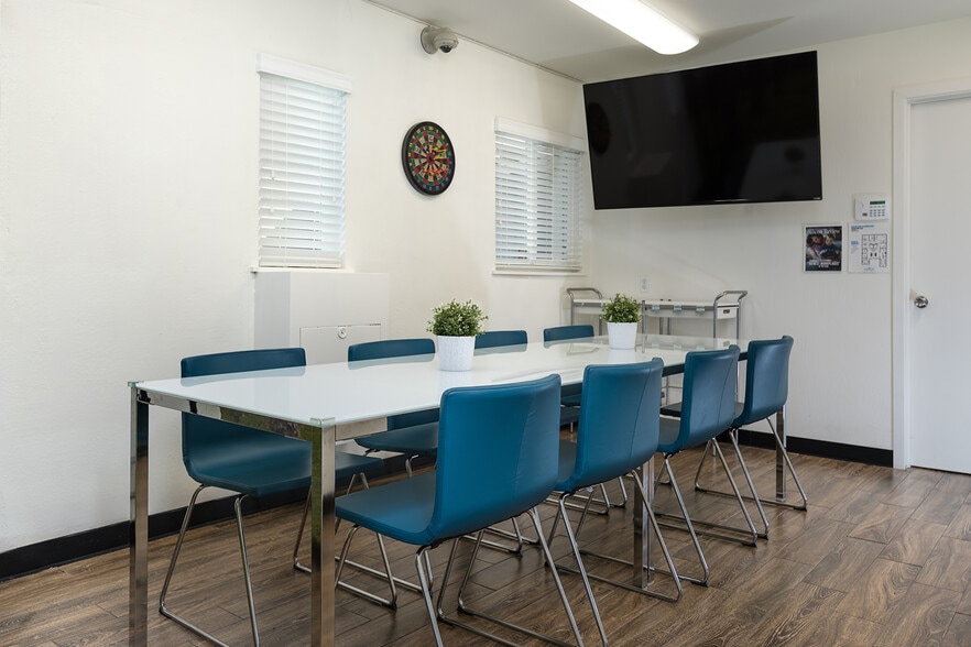 More Photos Of 22283 Main St, Hayward Office For Sale