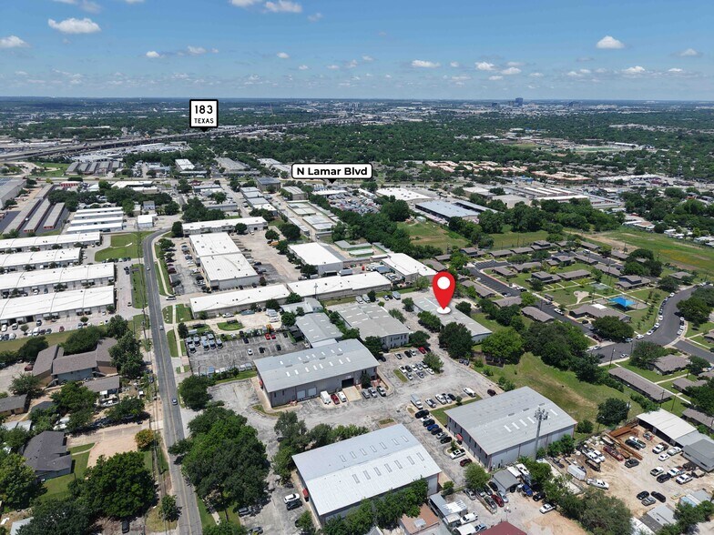 More Photos Of 204 W Powell Ln, Austin Warehouse For Lease