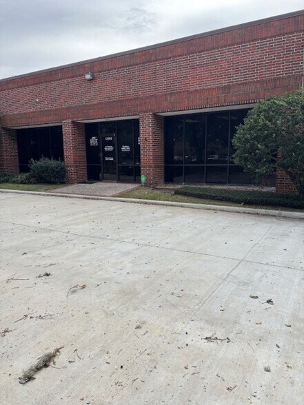 More Photos Of 12999 Jess Pirtle Blvd, Sugar Land Coworking Space