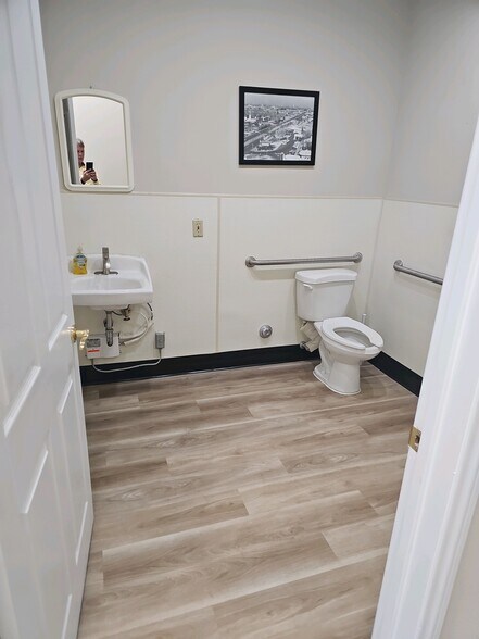 More Photos Of 3658 N Rancho Dr, Las Vegas Medical For Lease