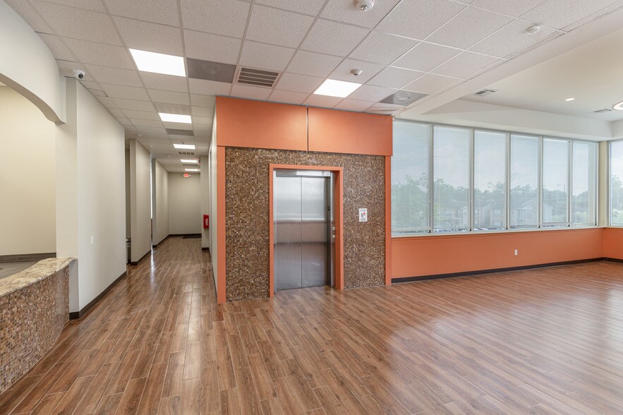 More Photos Of 16422 Stuebner Airline Rd, Spring Medical For Lease