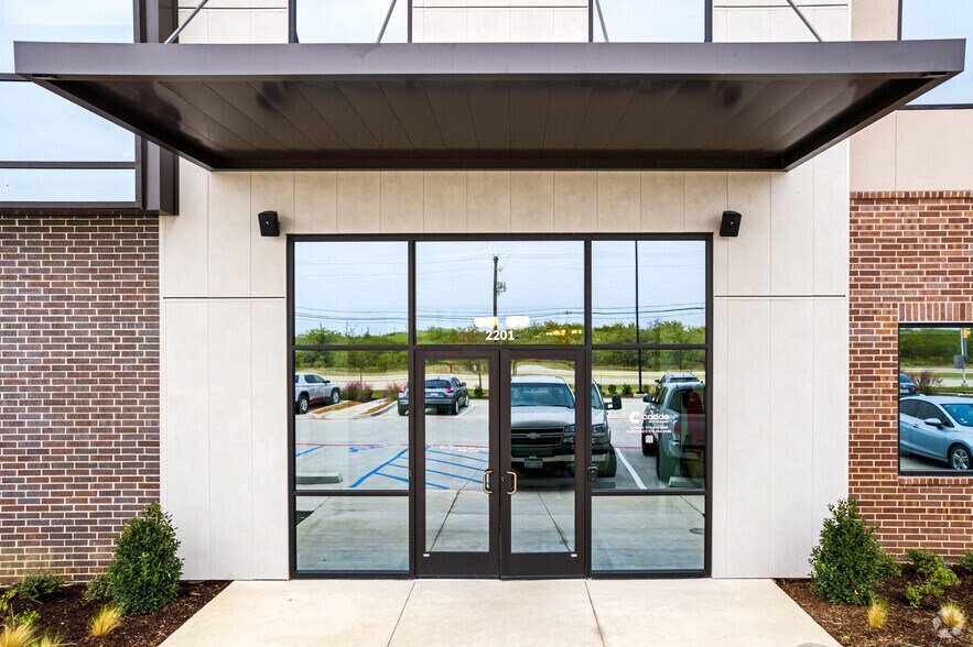 More Photos Of 2201 Spinks Rd, Flower Mound Coworking Space