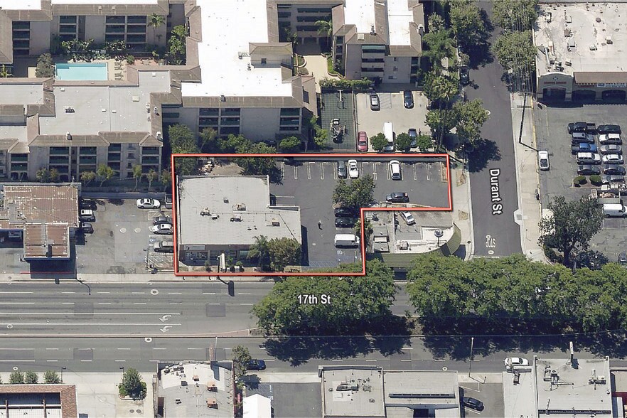 More Photos Of 320-322 W 17th St, Santa Ana Supermarket For Sale
