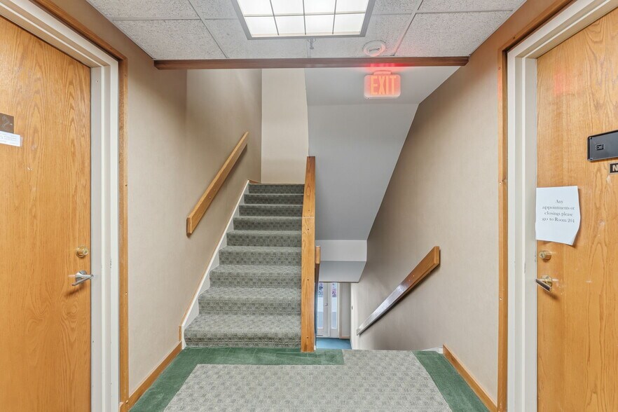 More Photos Of 120 N Main St, Attleboro Medical For Sale