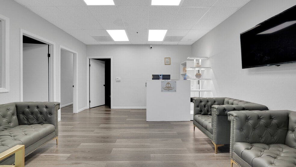 More Photos Of 5665 N Pershing Ave, Stockton Medical For Sale