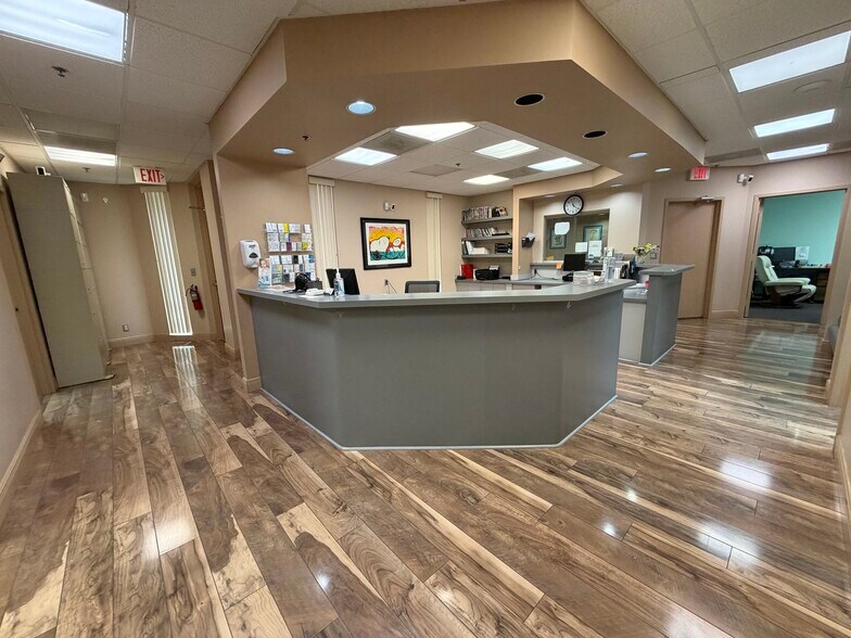More Photos Of 13005 Southern Blvd, Loxahatchee Medical For Sale