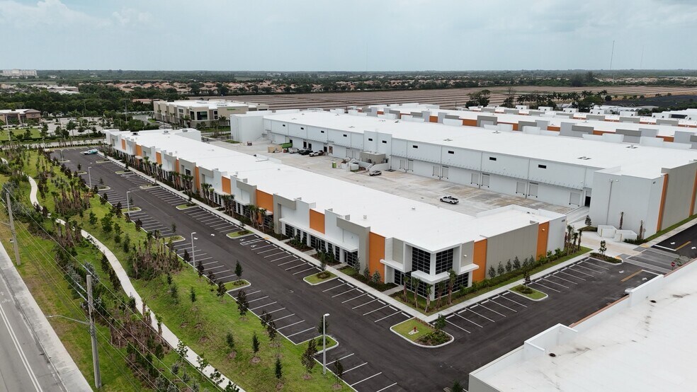 More Photos Of 8289 Boynton Beach Blvd, Boynton Beach Unknown For Lease