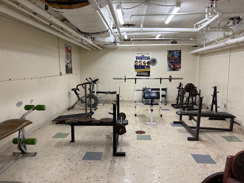 More Photos Of 411 W Division St, Manteno Flex For Sale