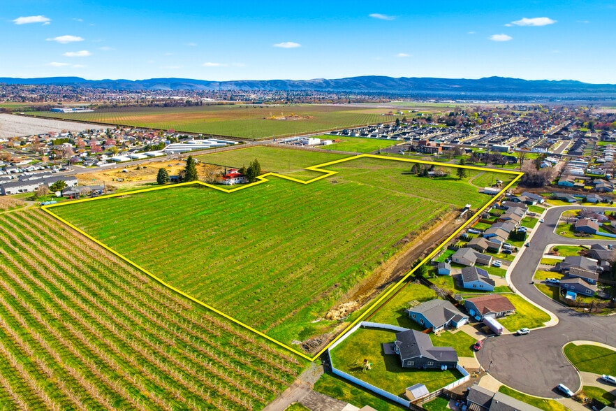 Primary Photo Of 64th NKA S 64th Ave, Yakima Land For Sale