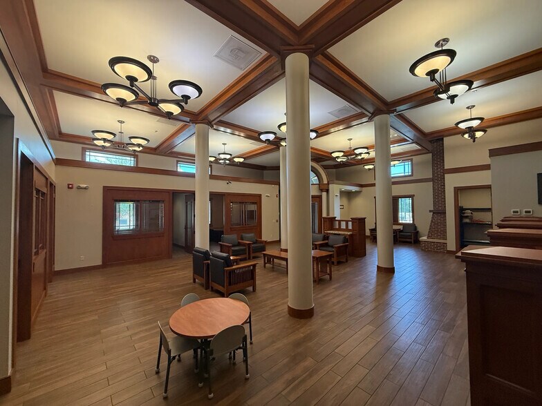 More Photos Of 525 N Osage Ave, Dewey Bank For Sale