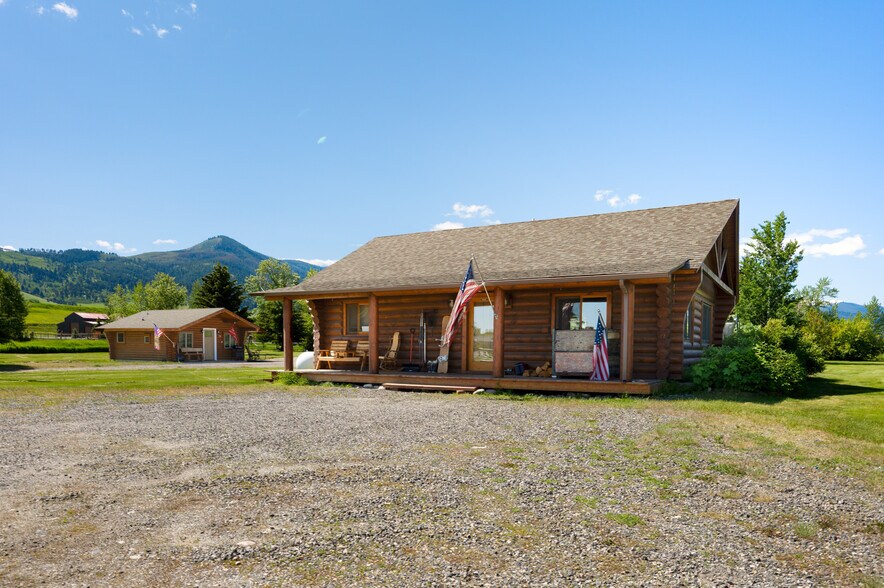 More Photos Of 70 Williams Rd E, Gallatin Gateway Flex For Sale