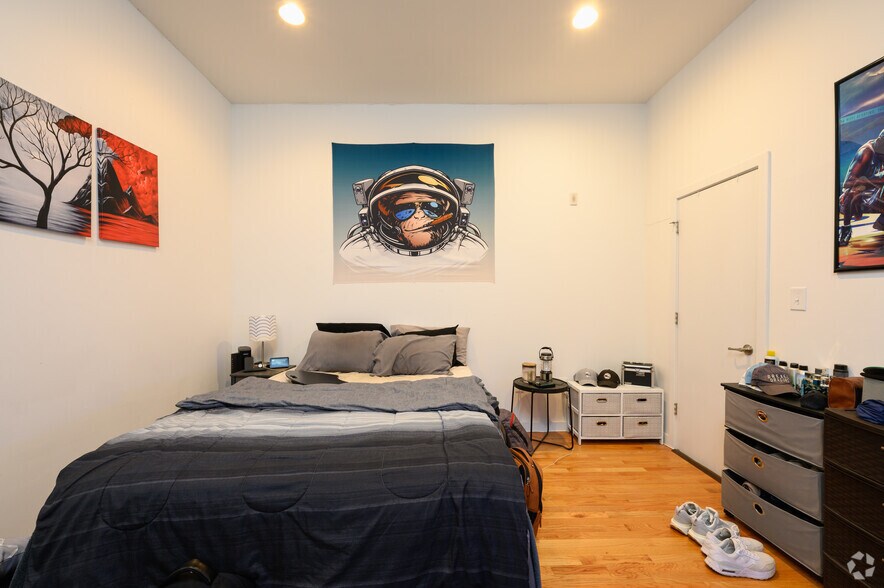 More Photos Of 521 N 34th St, Philadelphia Apartments For Sale