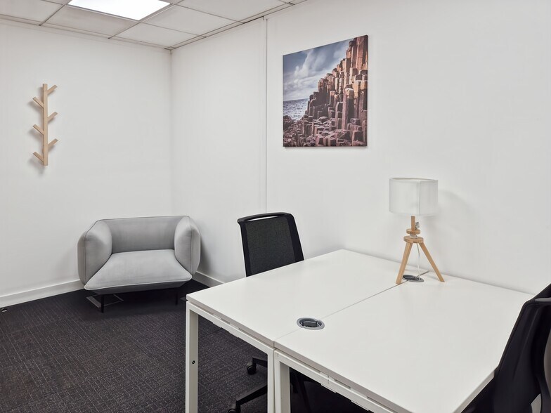 Primary Photo Of 5075 Hopyard Rd, Pleasanton Coworking Space