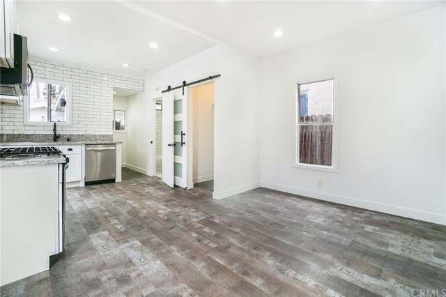 More Photos Of 531 N Virginia Ct, Long Beach Apartments For Sale