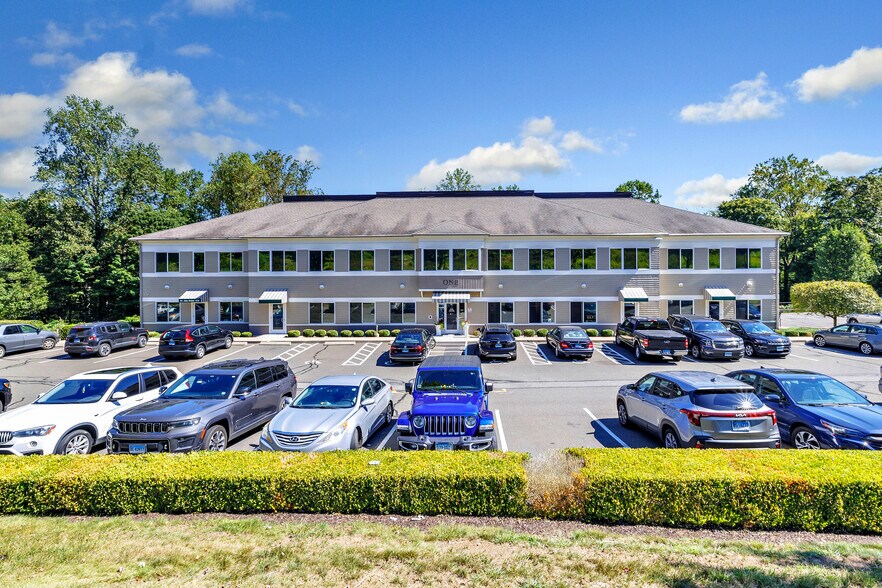 More Photos Of 1449 Old Waterbury Rd, Southbury Office For Lease