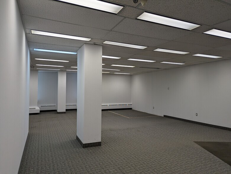 More Photos Of 1150 Morrison Dr, Ottawa Office For Lease