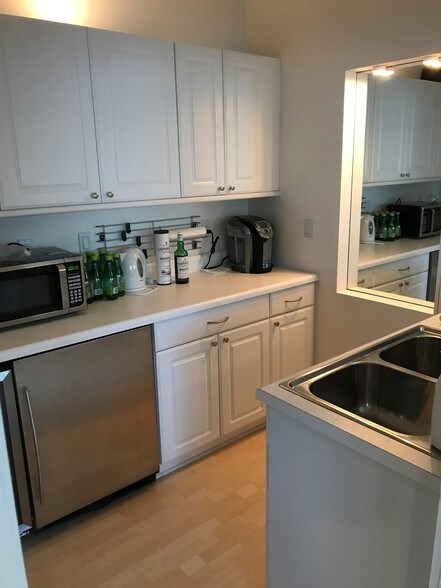 More Photos Of 488 Edgewood Ave, Atlanta Storefront Retail Office For Lease