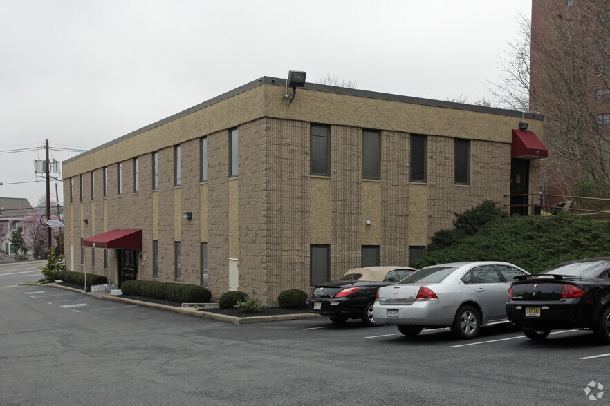 More Photos Of 526 Bloomfield Ave, Caldwell Medical For Lease