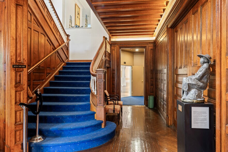 More Photos Of 1526 New Hampshire Ave NW, Washington Loft Creative Space For Lease