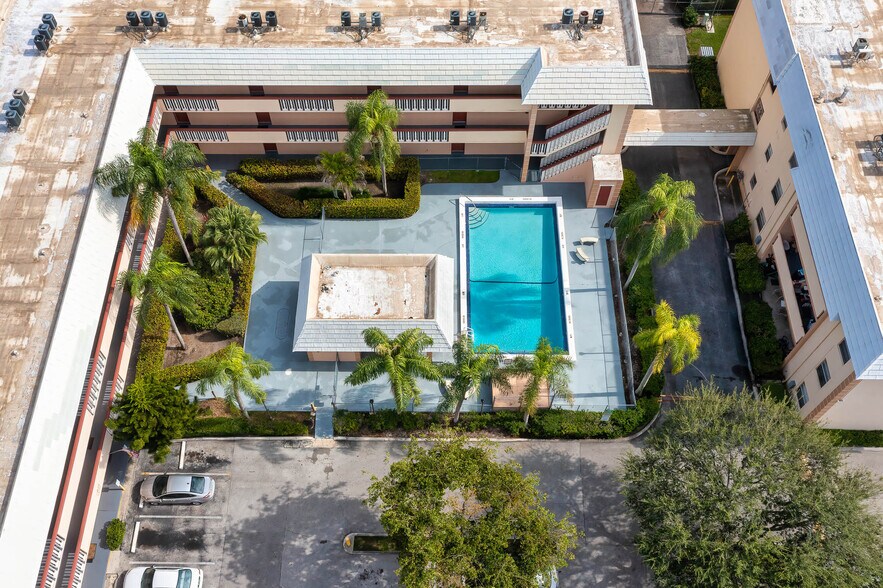 More Photos Of 8951 Sunset Dr, Miami Apartments For Sale