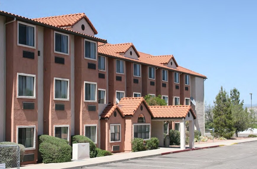 Primary Photo Of 1640 W AZ-260 Hwy, Camp Verde Hotel For Sale