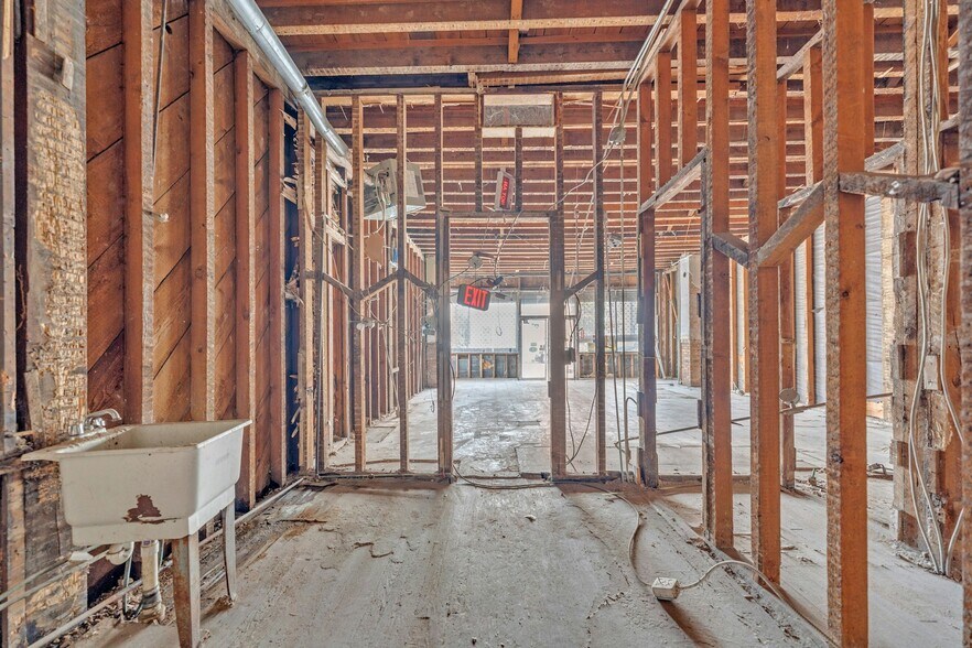 More Photos Of 63 Hutton St, Jersey City Apartments For Lease