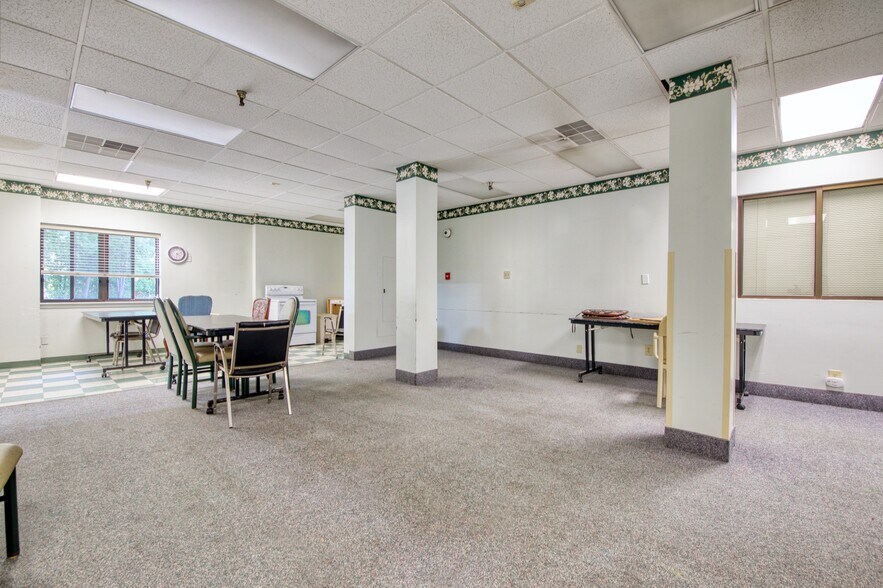 More Photos Of 1500 McKinley Ave, Niles Assisted Living For Sale