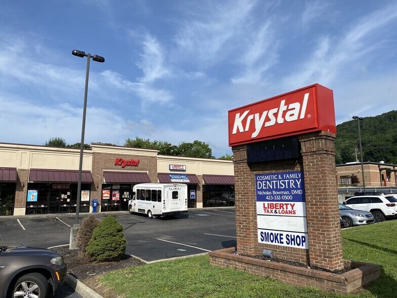 More Photos Of 124 Harrison Ln, Soddy Daisy Storefront Retail Office For Lease