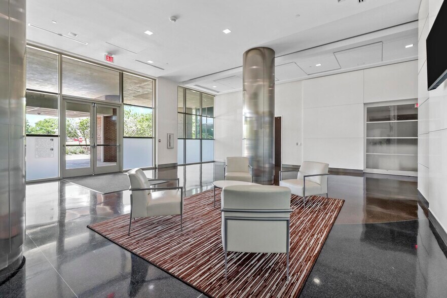More Photos Of 1600 N Redbud Blvd, McKinney Office For Sale