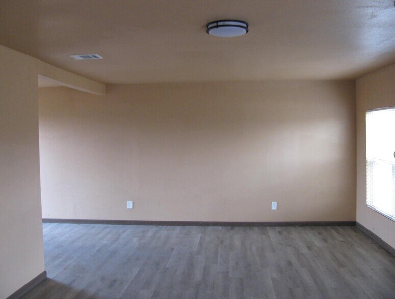More Photos Of 12600 W US Highway 82, Savoy Apartments For Lease