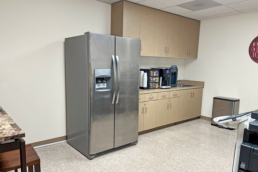 More Photos Of 41593 Winchester Rd, Temecula Coworking Space