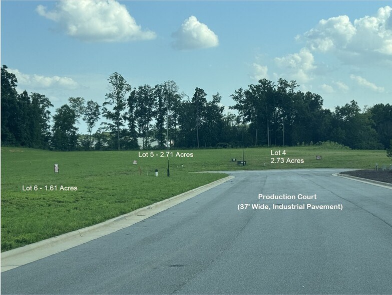 More Photos Of 8015 Thorndike Rd, Greensboro Land For Sale