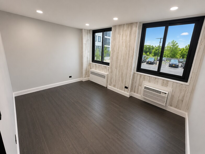 More Photos Of 711A-711D Seagirt Ave, Far Rockaway Coworking Space