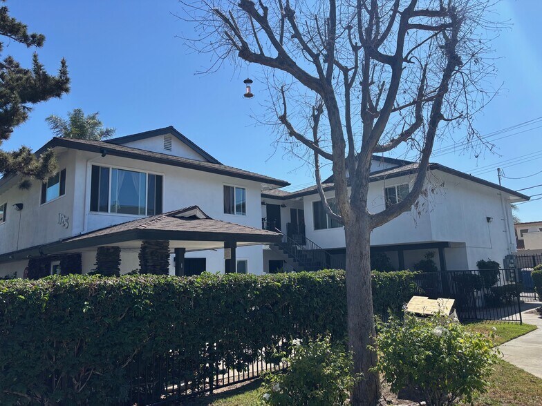 More Photos Of , Anaheim Multifamily For Sale
