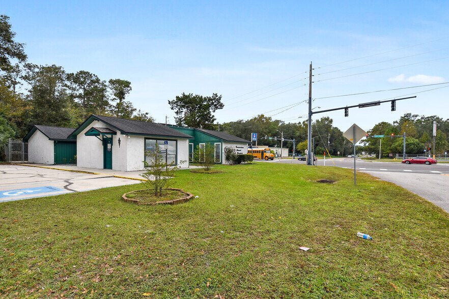 More Photos Of 10569 Lem Turner Rd, Jacksonville Medical For Sale