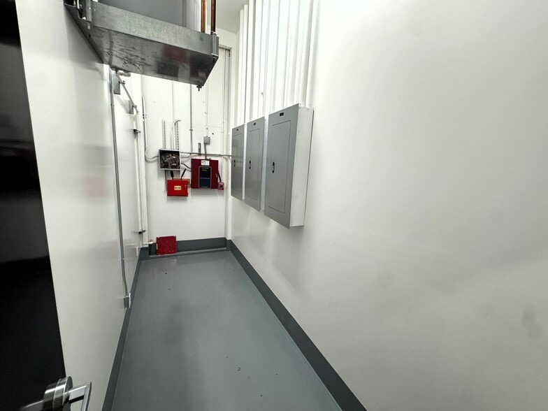 More Photos Of 3585 N Del Sol, Palm Springs Unknown For Lease