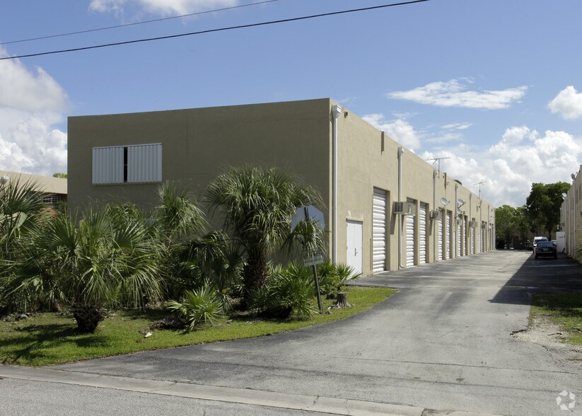 More Photos Of 12301-12327 SW 133rd Ct, Miami Light Distribution For Lease