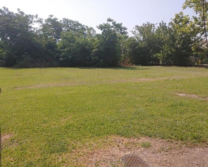 Primary Photo Of Lot C Fazzio, Chalmette Land For Sale