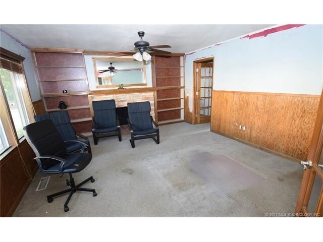 More Photos Of 223 N East Ave, Tahlequah Office For Sale